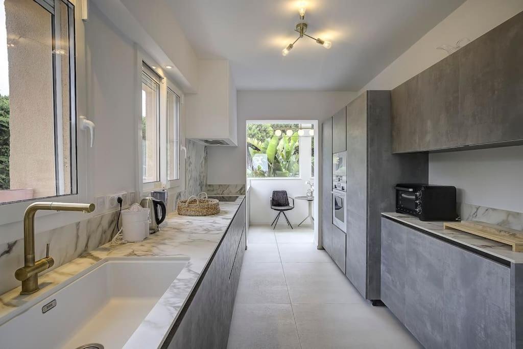 Villa Julia First Валлорис Экстерьер фото